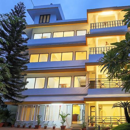 Treebo Moonlight Hotel Thiruvananthapuram Buitenkant foto