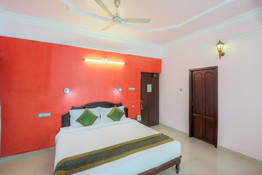 Treebo Moonlight Hotel Thiruvananthapuram Buitenkant foto