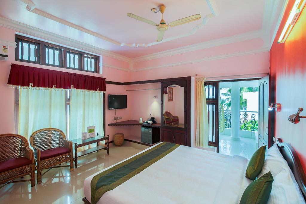 Treebo Moonlight Hotel Thiruvananthapuram Buitenkant foto