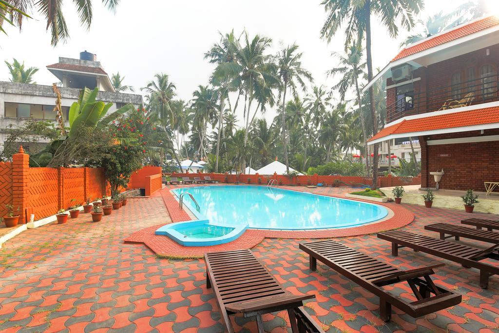 Treebo Moonlight Hotel Thiruvananthapuram Buitenkant foto